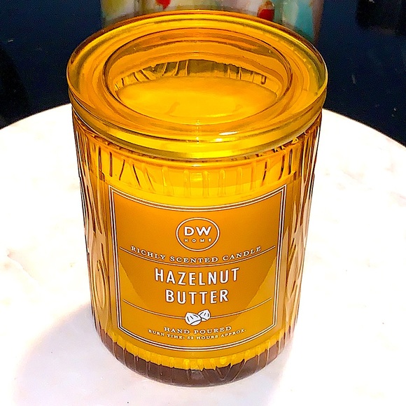 DW HOME CANDLE HAZELNUT BUTTER RICHLY SCENTED NEW 15 oz 2 WICK - Picture 4 of 5